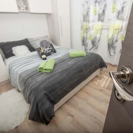 Apartmán Mtv With Privatne Parking Zadar