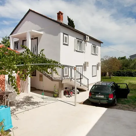 Apartmán Mtv With Privatne Parking Zadar