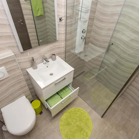 Apartment Mtv With Privatne Parking Zadar
