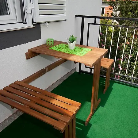 Mtv With Privatne Parking Apartment Zadar