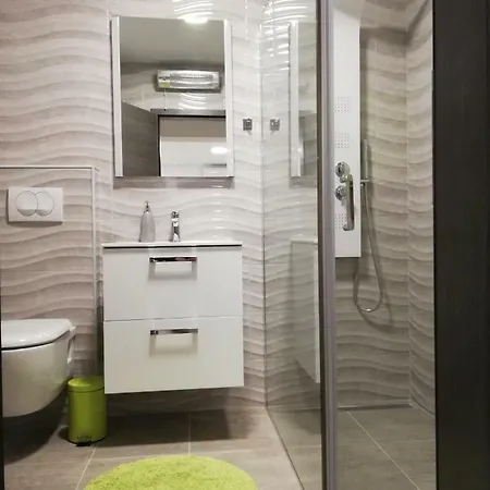 Apartment Mtv With Privatne Parking Zadar