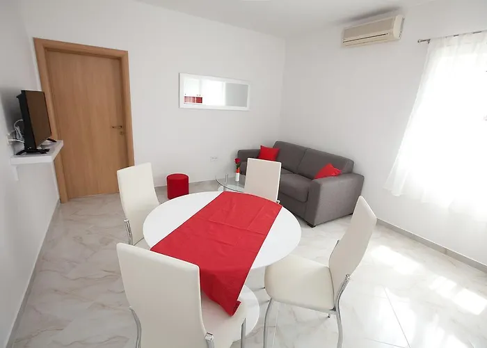 Apartmán Mtv - Private Parking, Fast Wi-fi & Steps To The