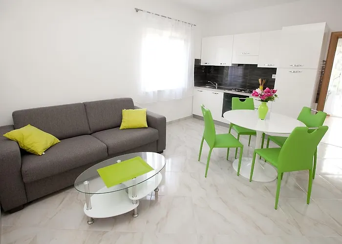 Mtv - Private Parking, Fast Wi-fi & Steps To The Appartement